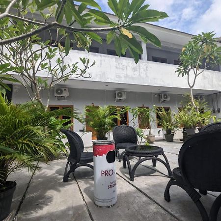 Rumah Pagar Merah Homestay Jogyakarta Zewnętrze zdjęcie